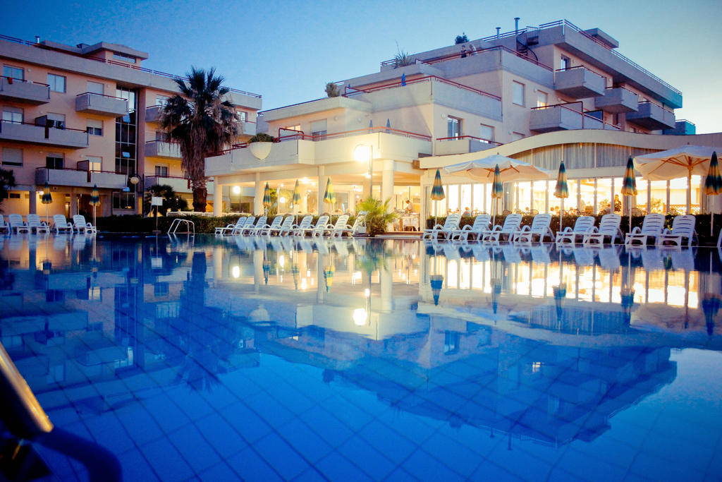 Ihr Residence Hotel Le Terrazze Grottammare Exterior photo